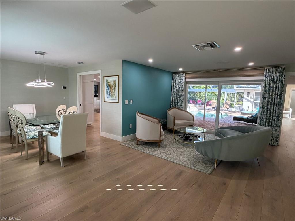 MOORINGS - Residential