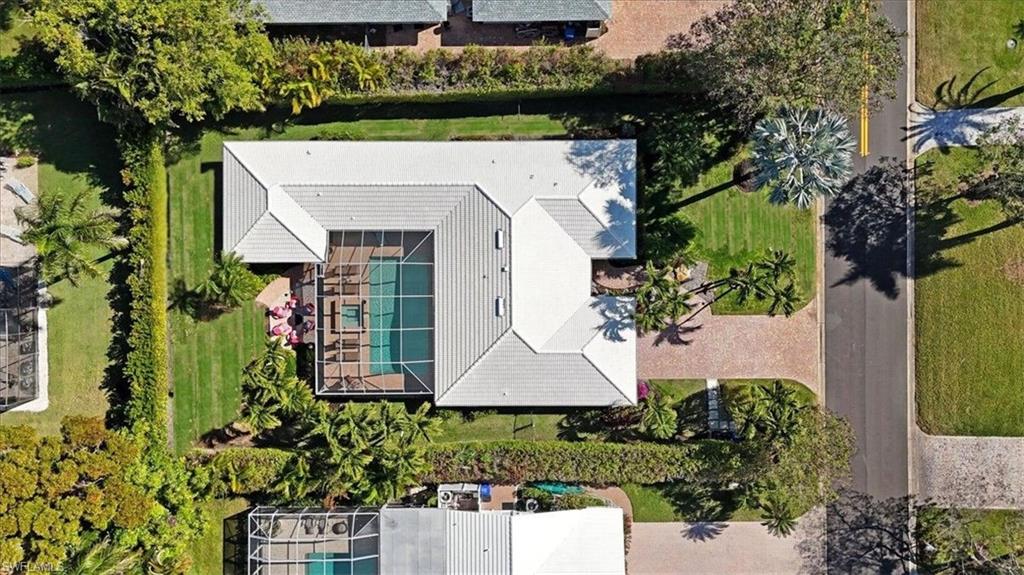 MOORINGS - Residential