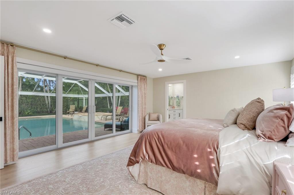 MOORINGS - Residential