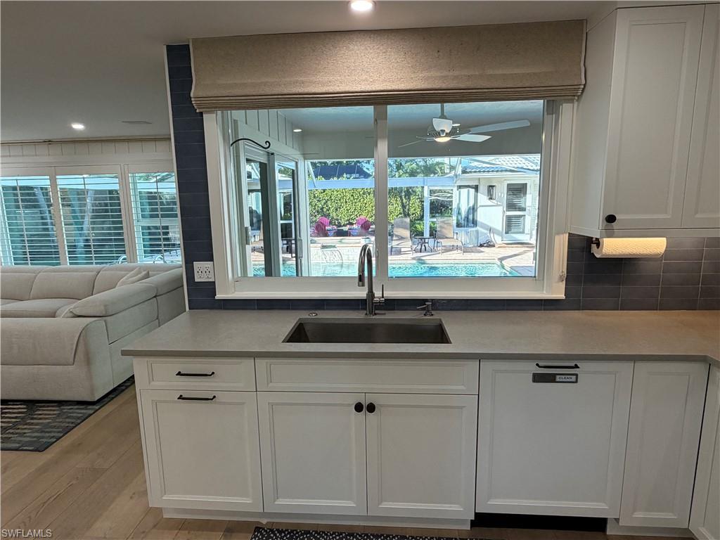 MOORINGS - Residential