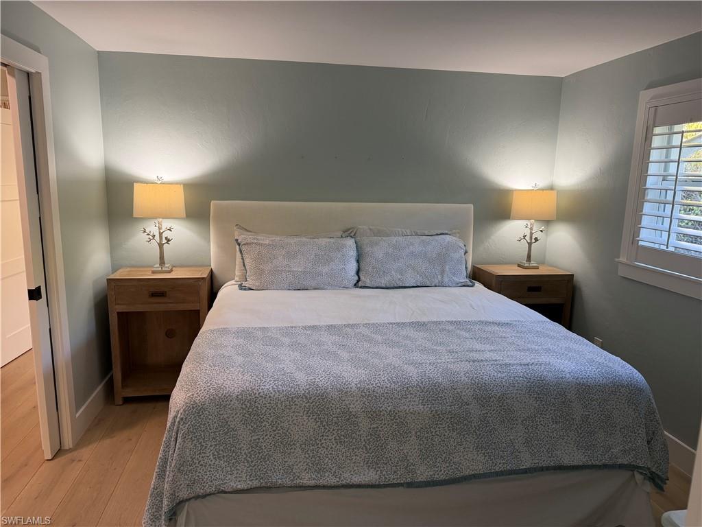 MOORINGS - Residential