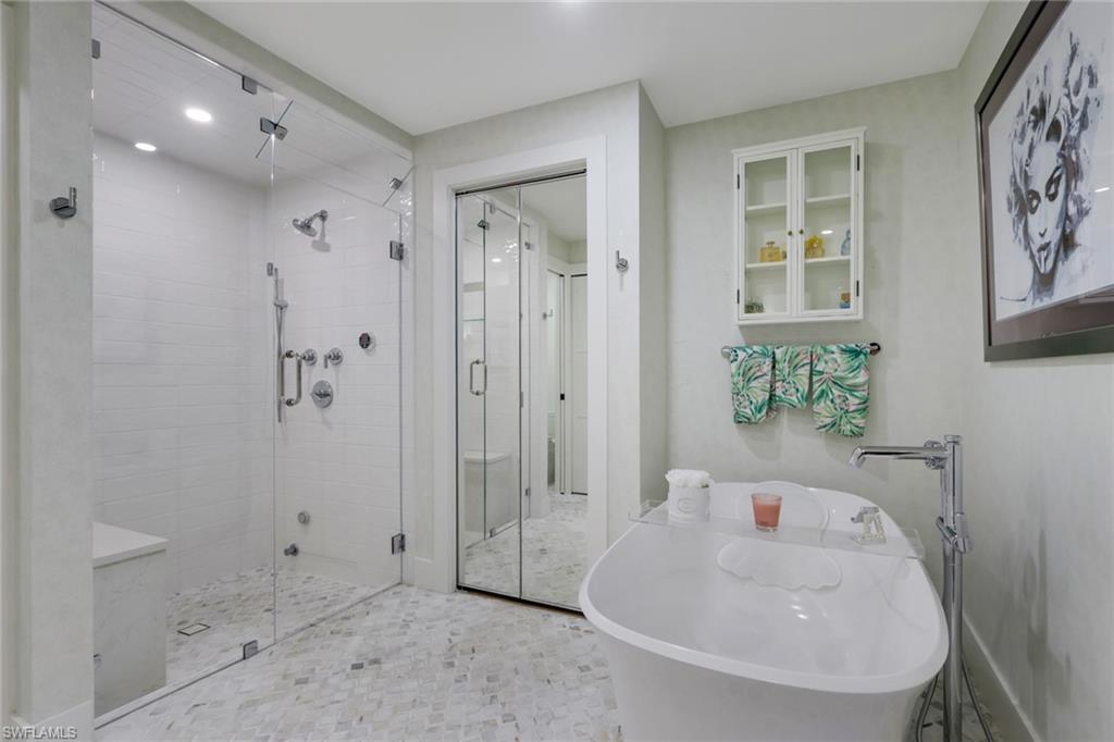 MOORINGS - Residential