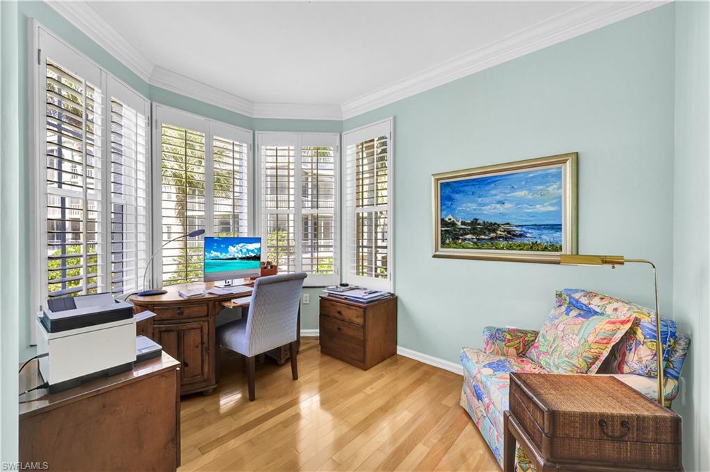 CRESCENT - Residential