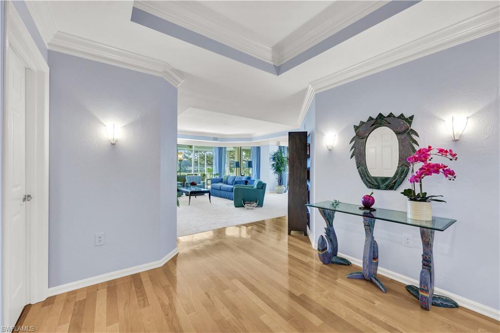 CRESCENT - Residential