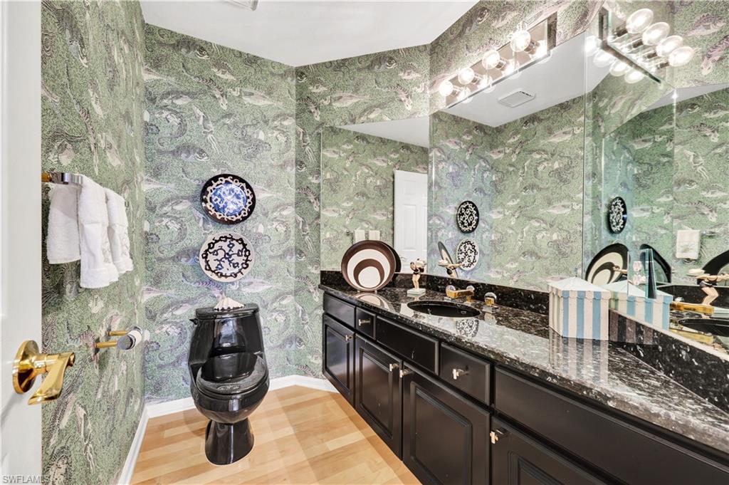 CRESCENT - Residential