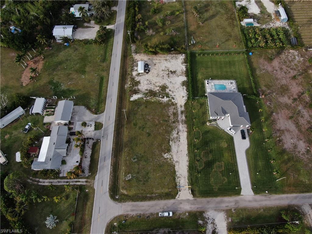 KREAMERS SUBD - Land