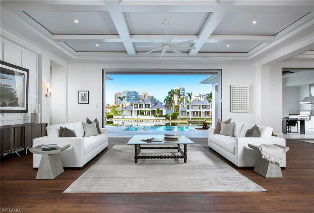 PARK SHORE - Residential