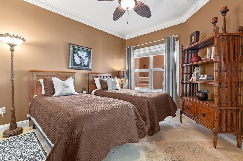 BAREFOOT BEACH - Residential