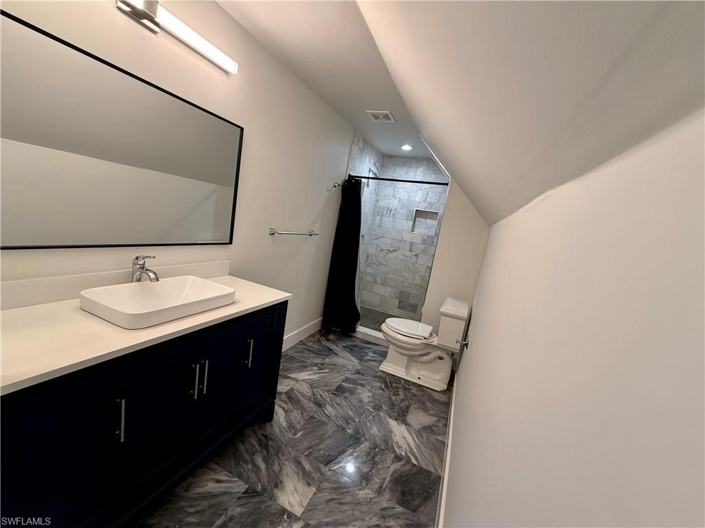 SAN CARLOS PARK - Residential Lease