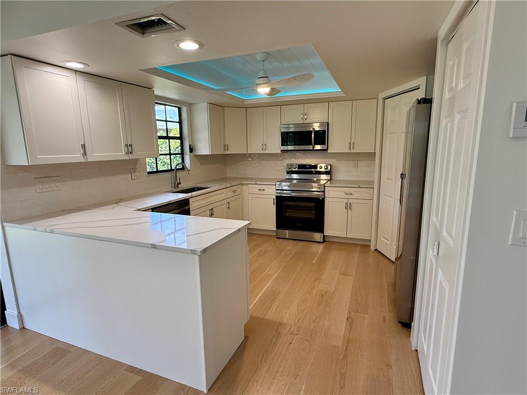 SAN CARLOS PARK - Residential Lease