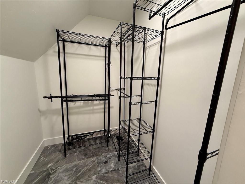 SAN CARLOS PARK - Residential Lease