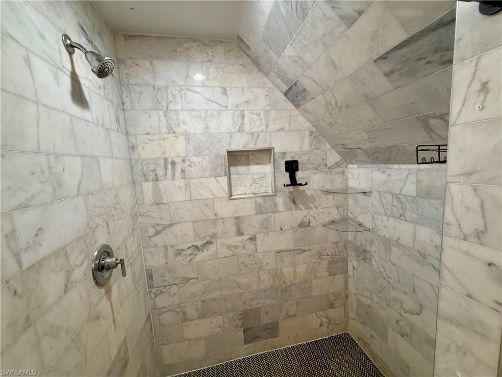 SAN CARLOS PARK - Residential Lease