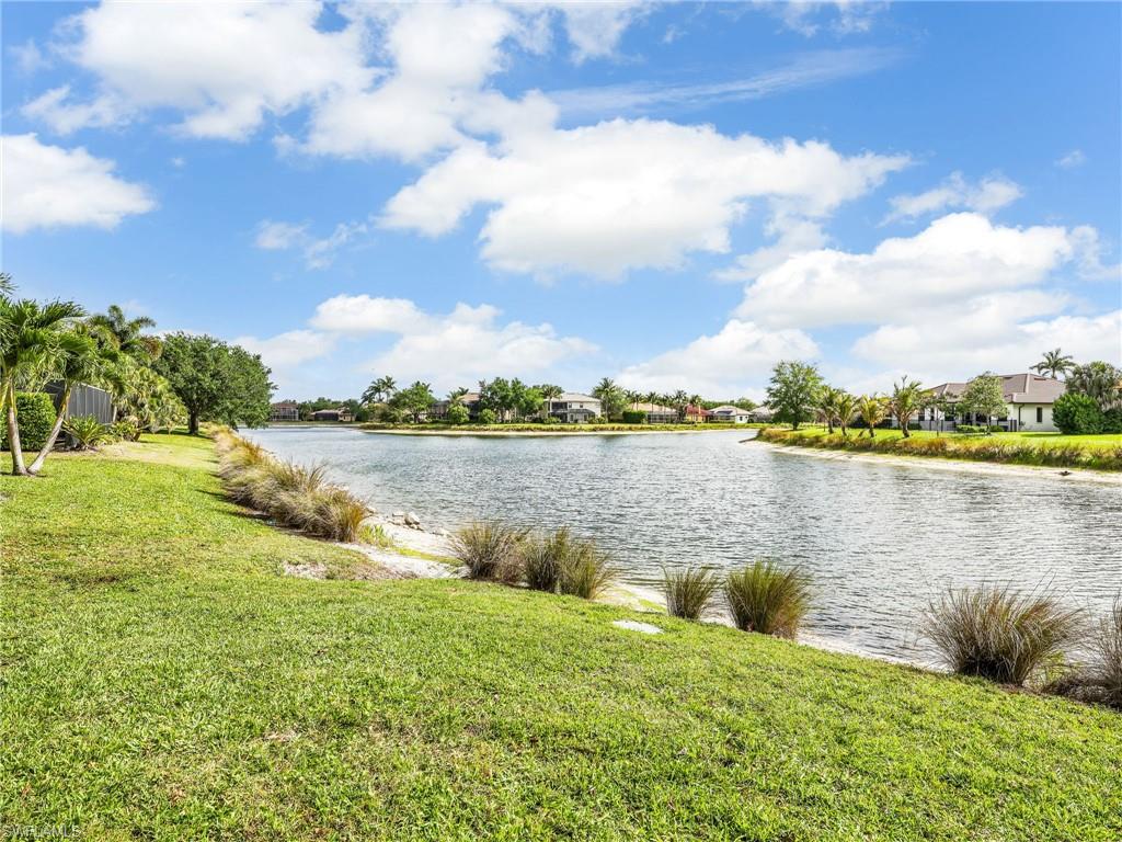 INDIGO LAKES - Residential