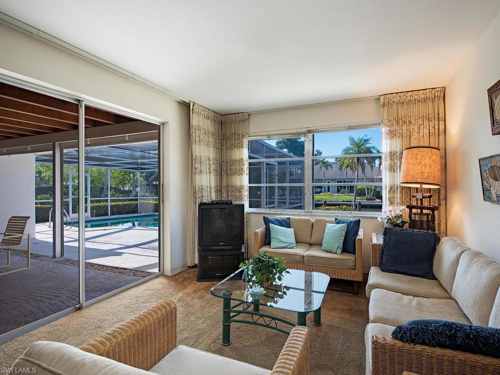 AQUALANE SHORES - Residential