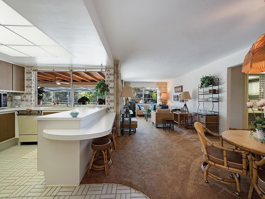 AQUALANE SHORES - Residential