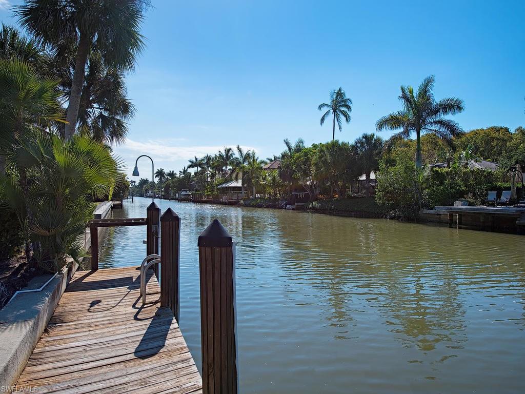 AQUALANE SHORES - Residential