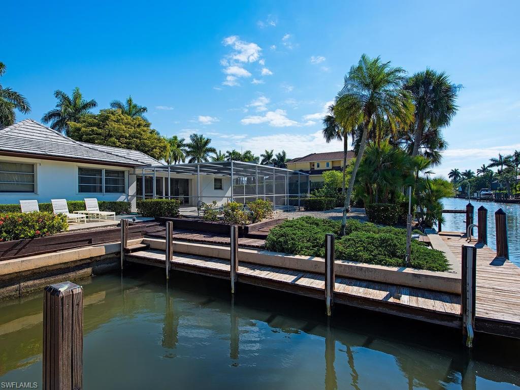 AQUALANE SHORES - Residential