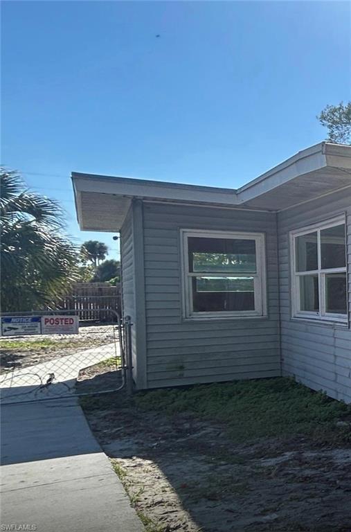 WEEKS REBECCA - Residential