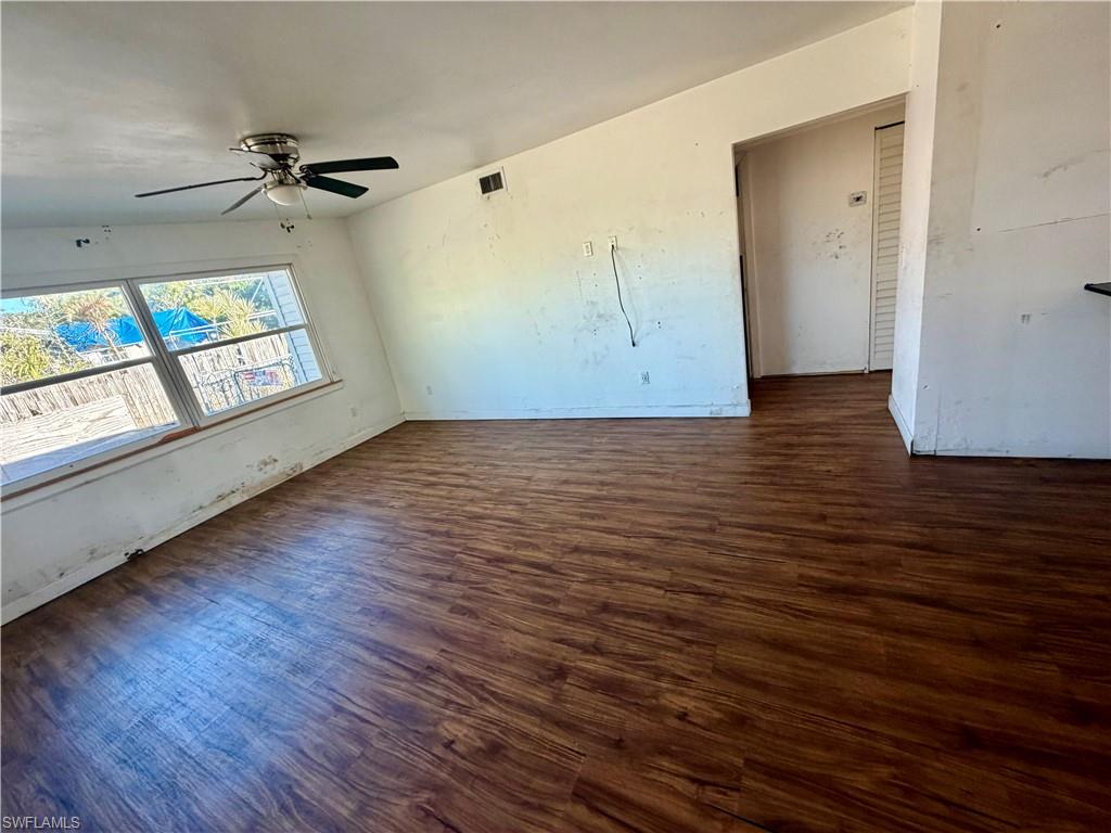 WEEKS REBECCA - Residential