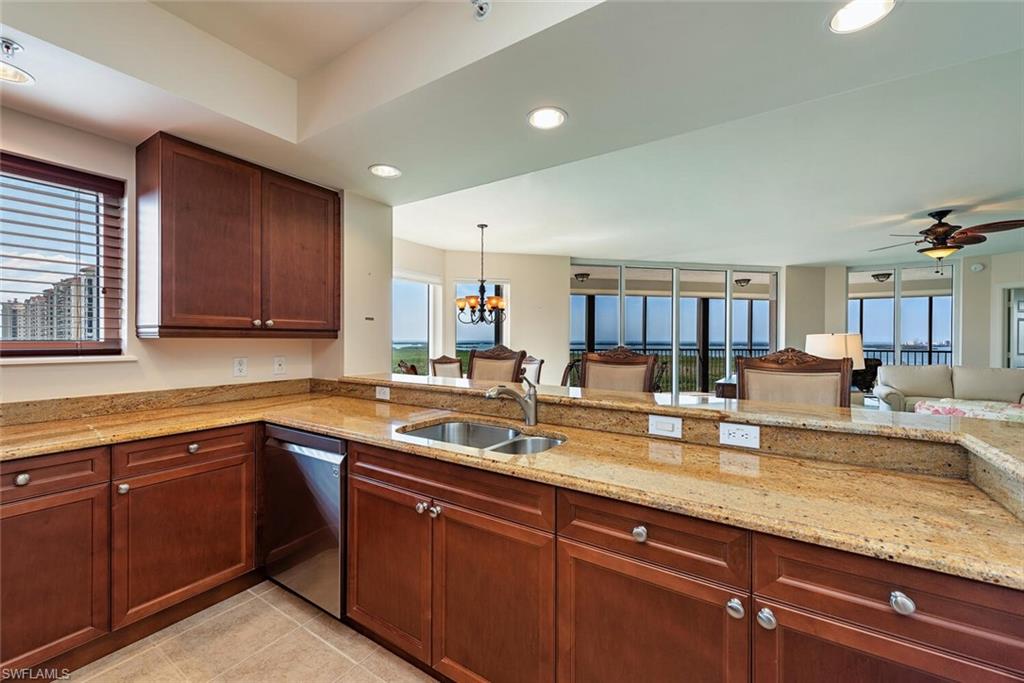 NAVONA AT THE COLONY - Residential