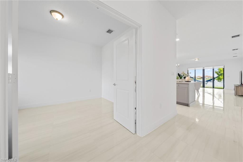 MAPLE RIDGE - Residential Lease