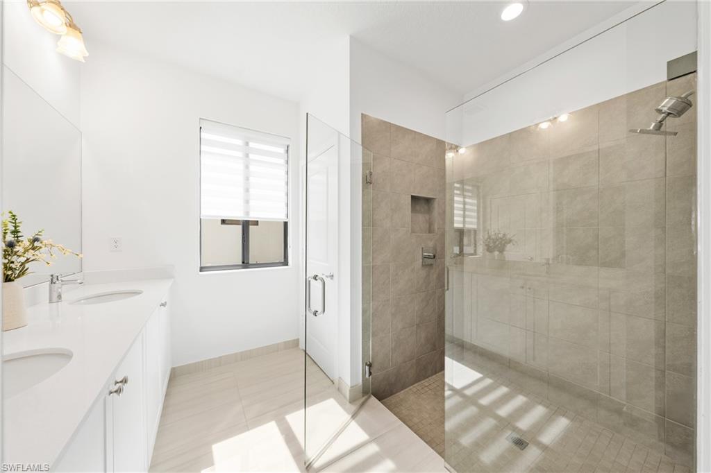 MAPLE RIDGE - Residential Lease