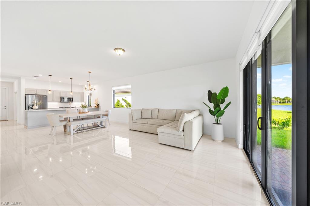 MAPLE RIDGE - Residential Lease