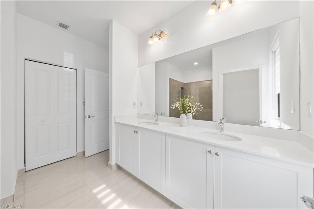 MAPLE RIDGE - Residential Lease