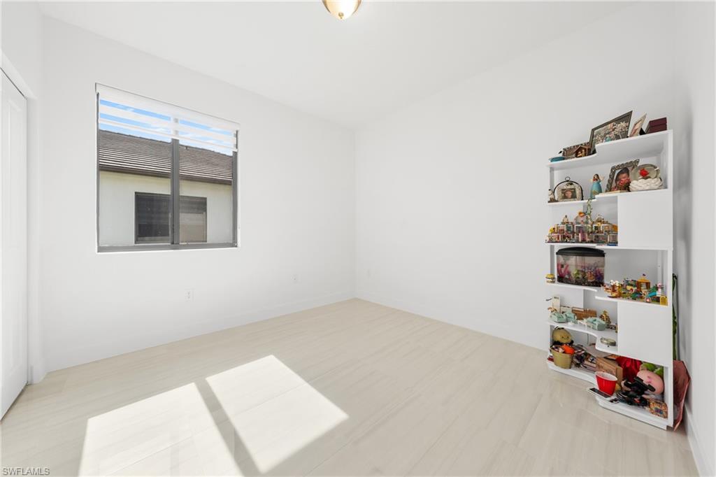 MAPLE RIDGE - Residential Lease