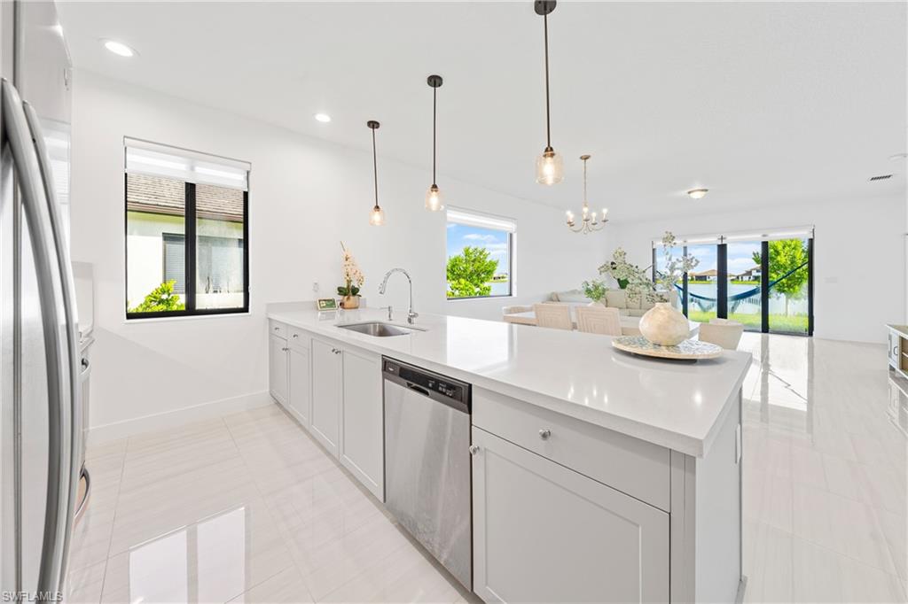 MAPLE RIDGE - Residential Lease