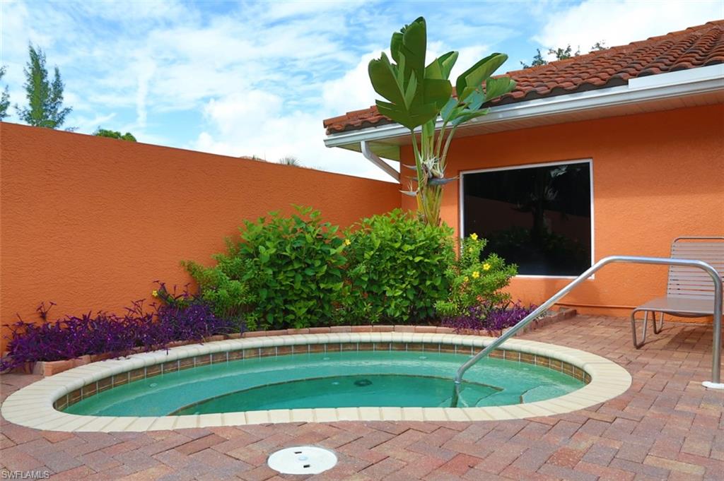 MANDOLIN BAY - Residential