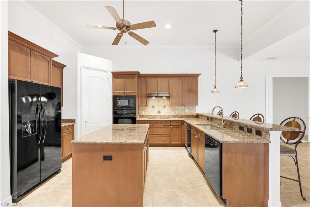 CAPE HARBOUR - Residential