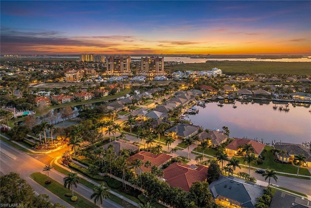 CAPE HARBOUR - Residential