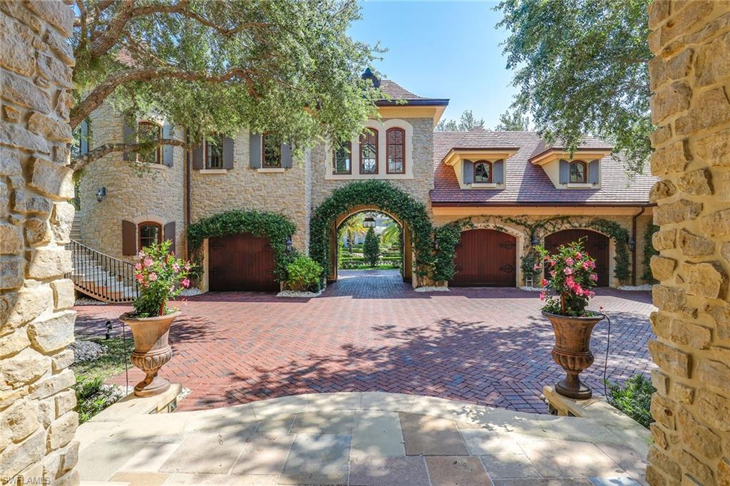 ISLE ROYALE - Residential