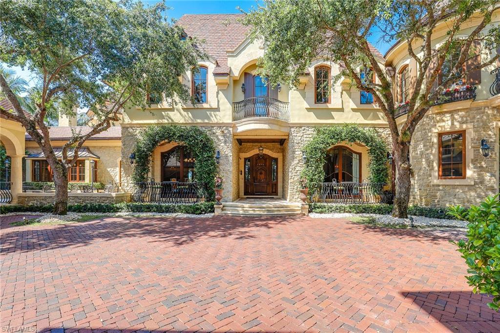 ISLE ROYALE - Residential