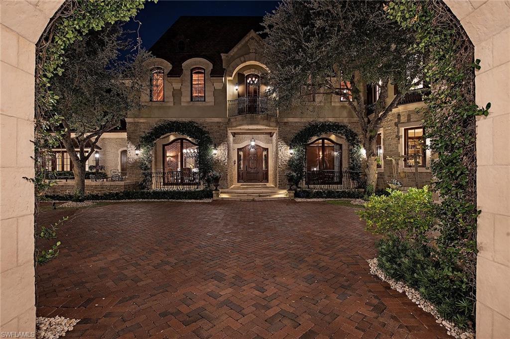 ISLE ROYALE - Residential