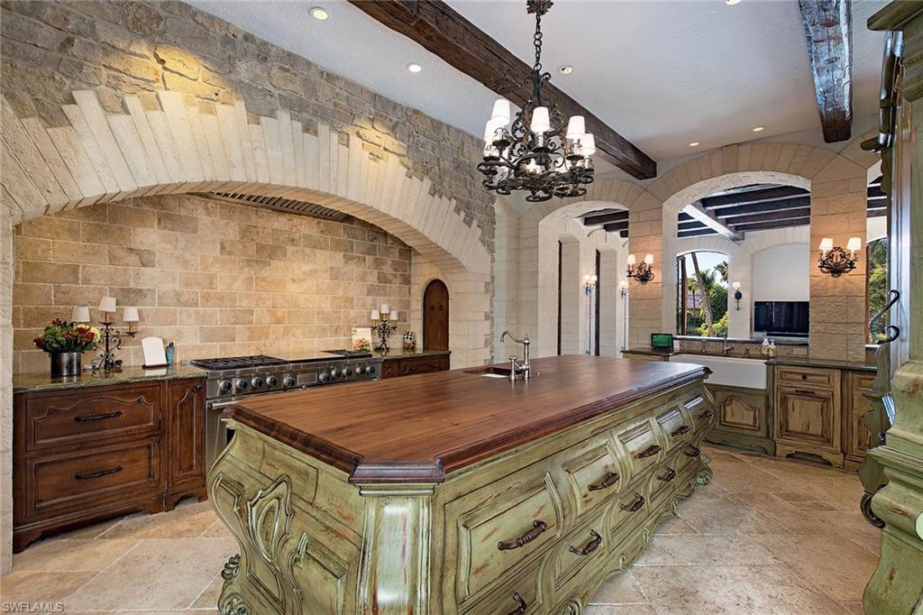 ISLE ROYALE - Residential