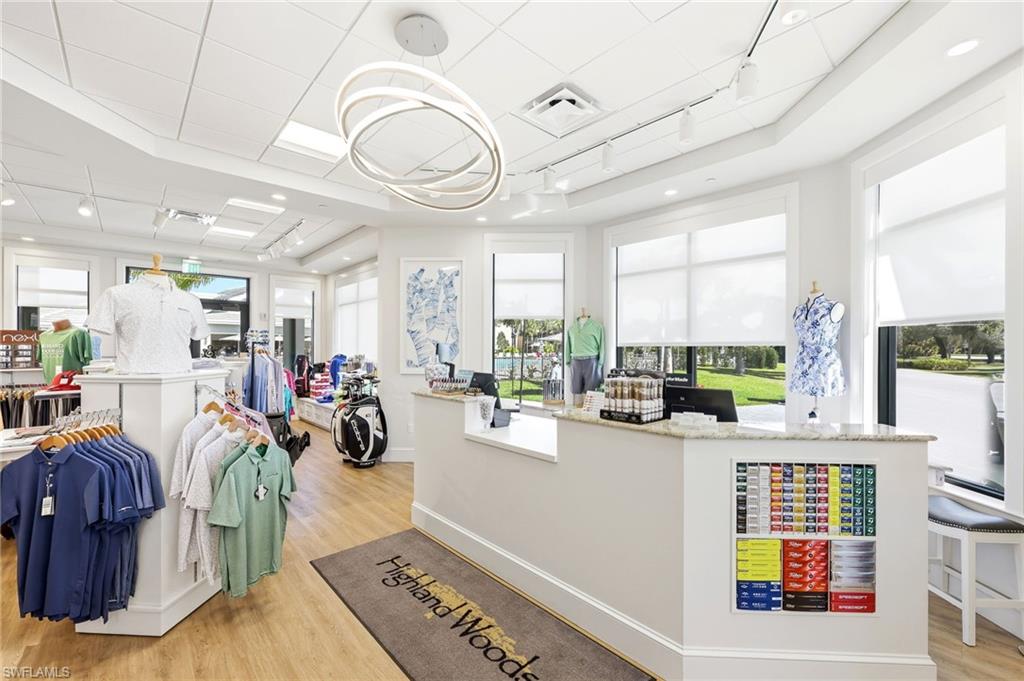 HIGHLAND WOODS - Residential