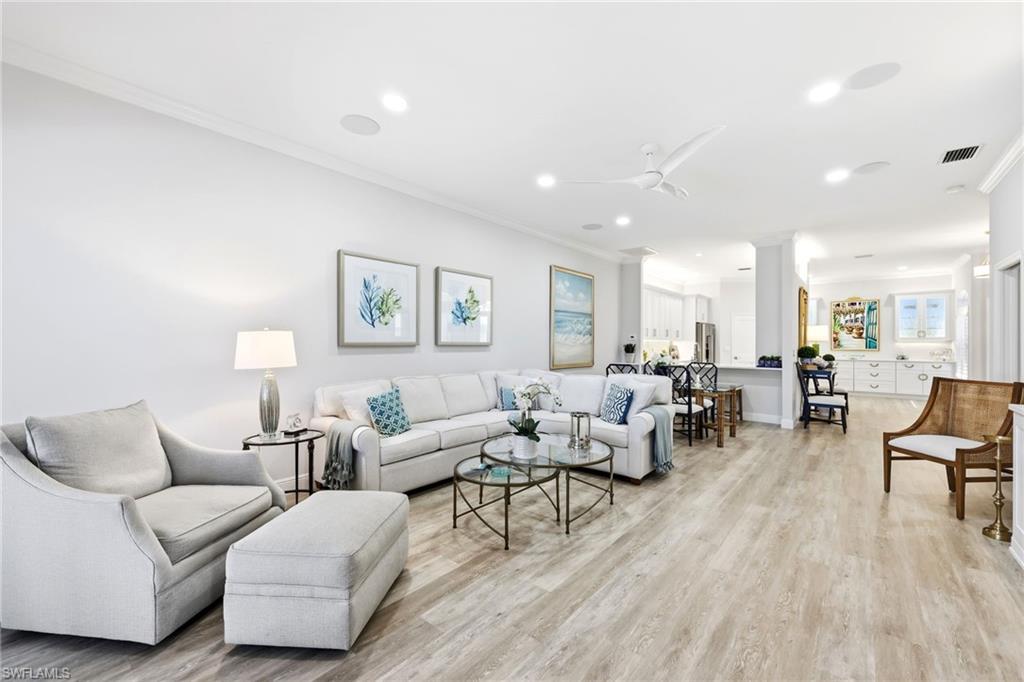 HIGHLAND WOODS - Residential