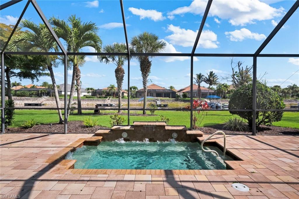 QUARRY SHORES - Residential