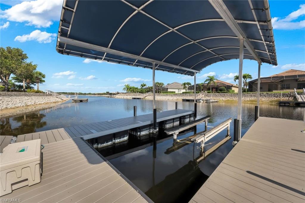 QUARRY SHORES - Residential