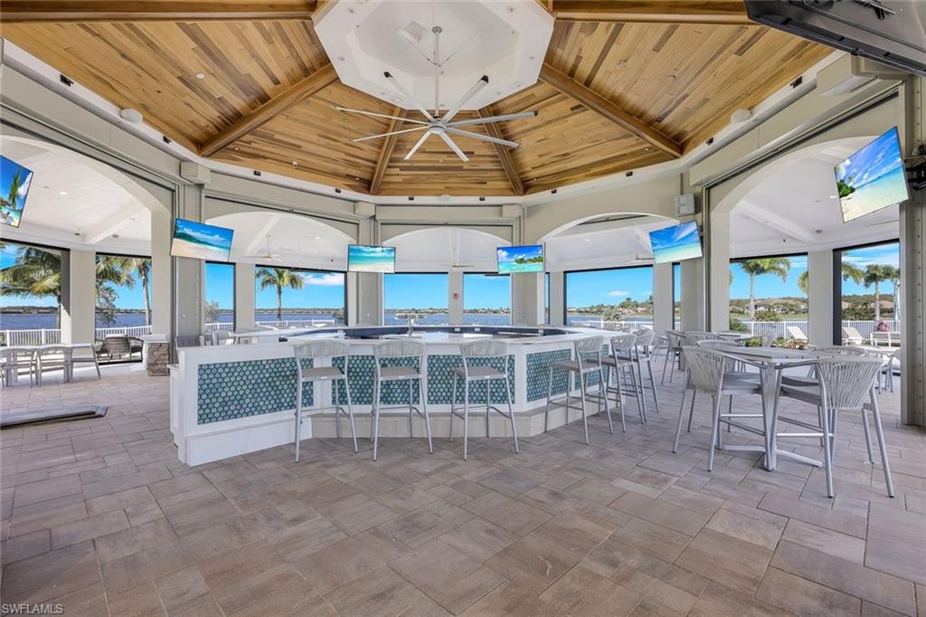 QUARRY SHORES - Residential