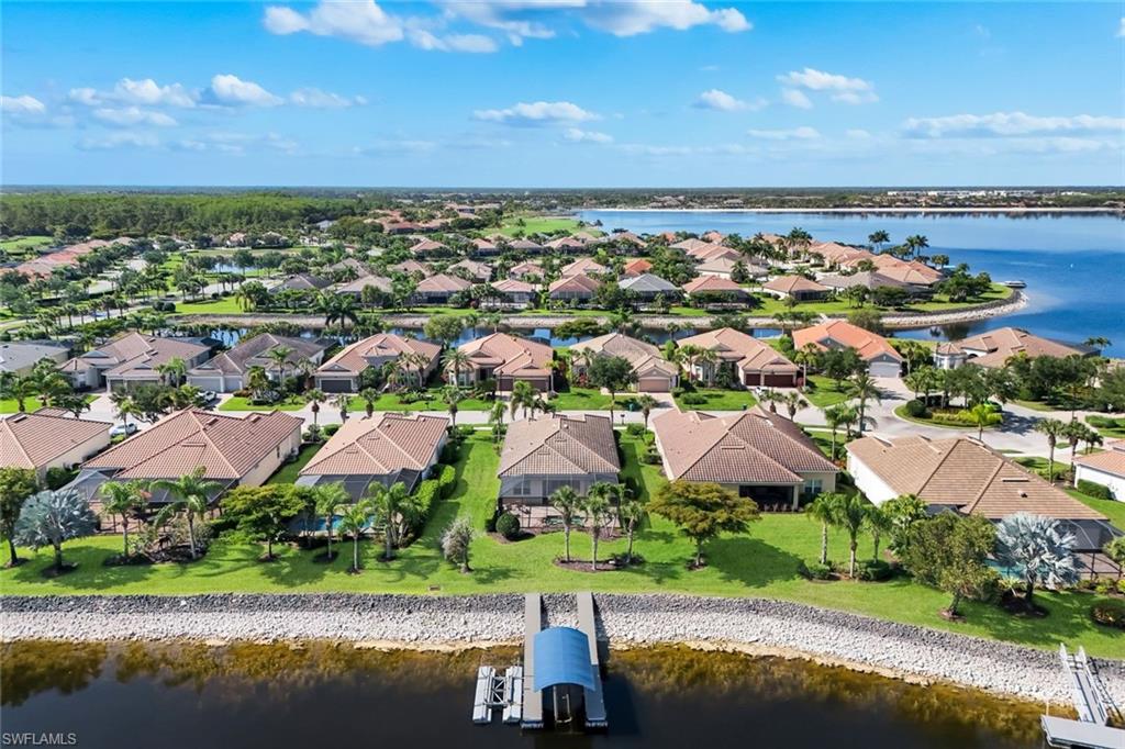 QUARRY SHORES - Residential