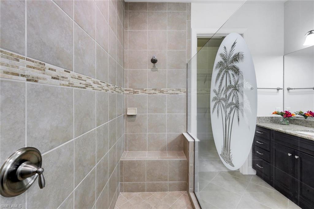 QUARRY SHORES - Residential