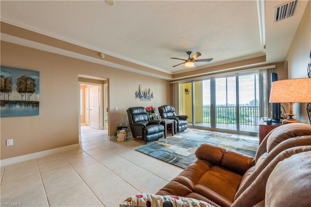 ST. TROPEZ - Residential