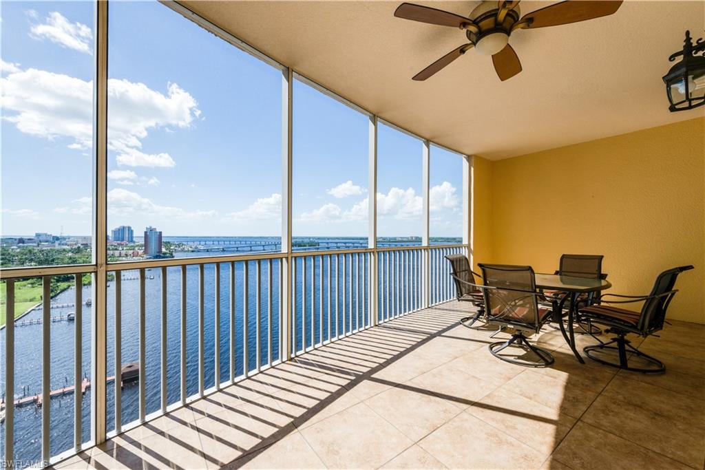 ST. TROPEZ - Residential