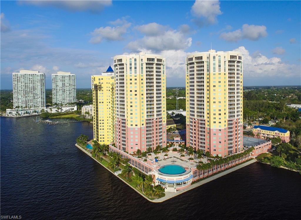 ST. TROPEZ - Residential