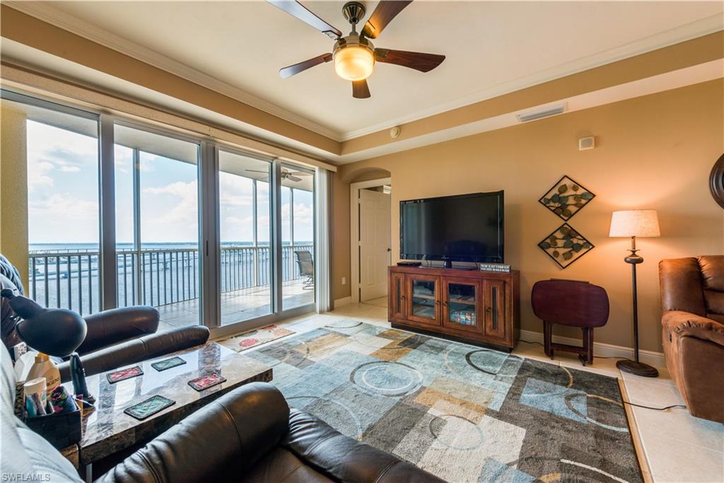 ST. TROPEZ - Residential