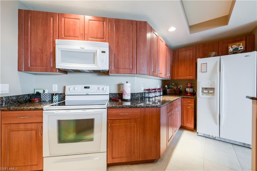 ST. TROPEZ - Residential