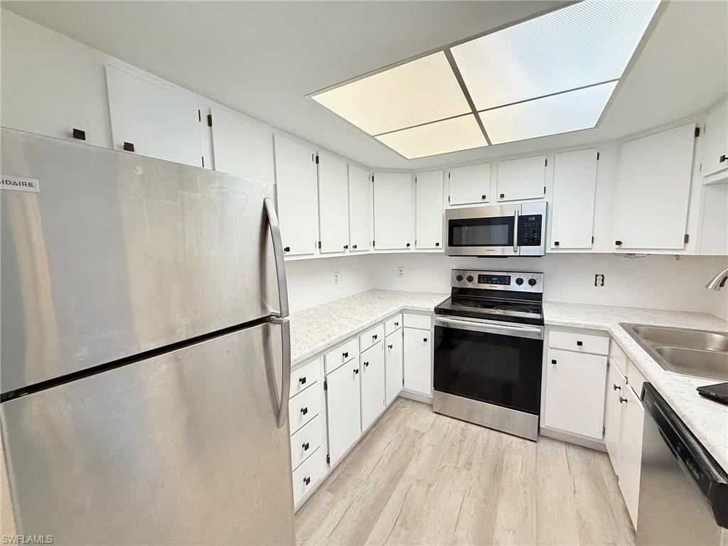 CYPRESS LAKE ESTATES - Residential Lease